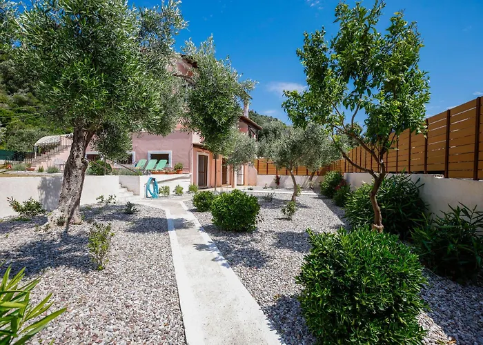 Iris * Glyfada (Corfu)